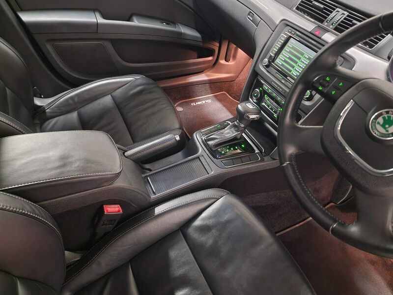 SKODA SUPERB