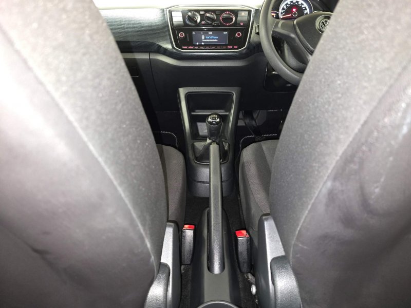 VOLKSWAGEN UP
