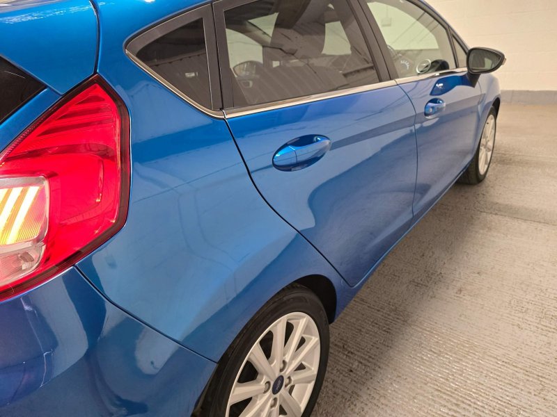 FORD FIESTA