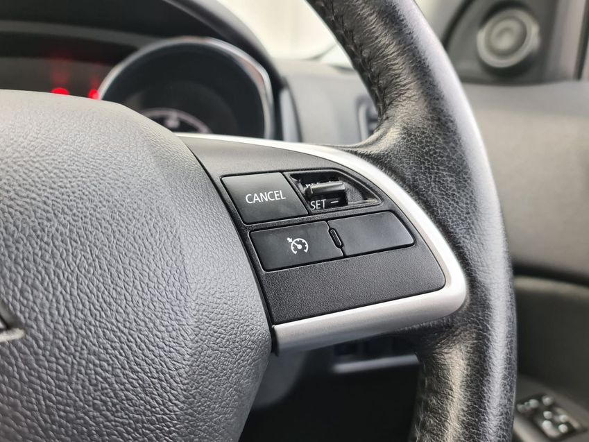 MITSUBISHI ASX