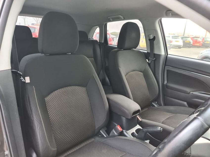 MITSUBISHI ASX