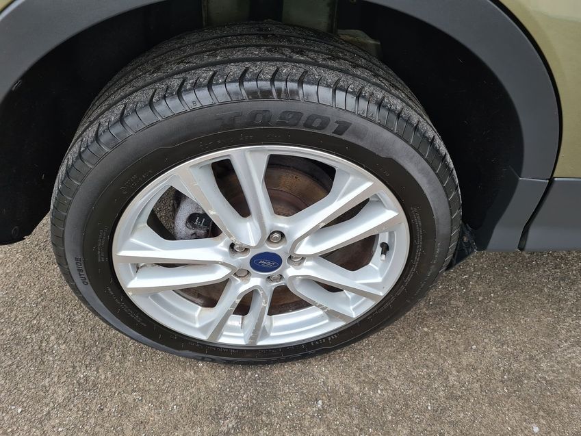 FORD KUGA