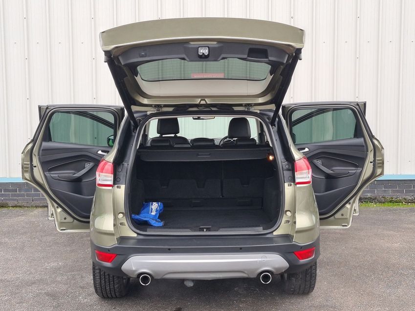 FORD KUGA