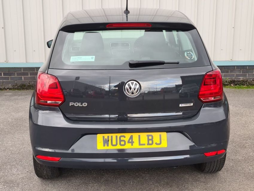 VOLKSWAGEN POLO