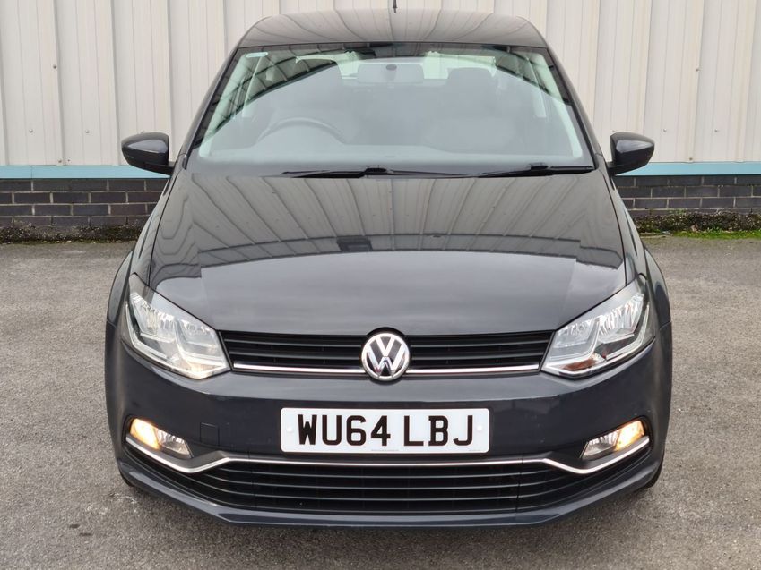 VOLKSWAGEN POLO